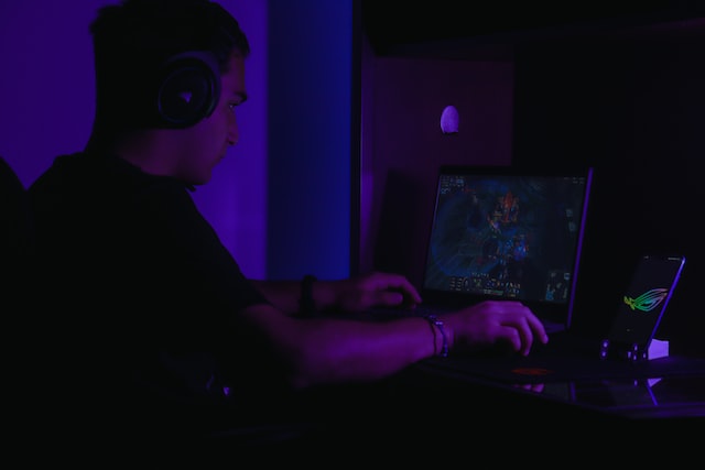 Hoe een gaming laptop samenstellen 2023